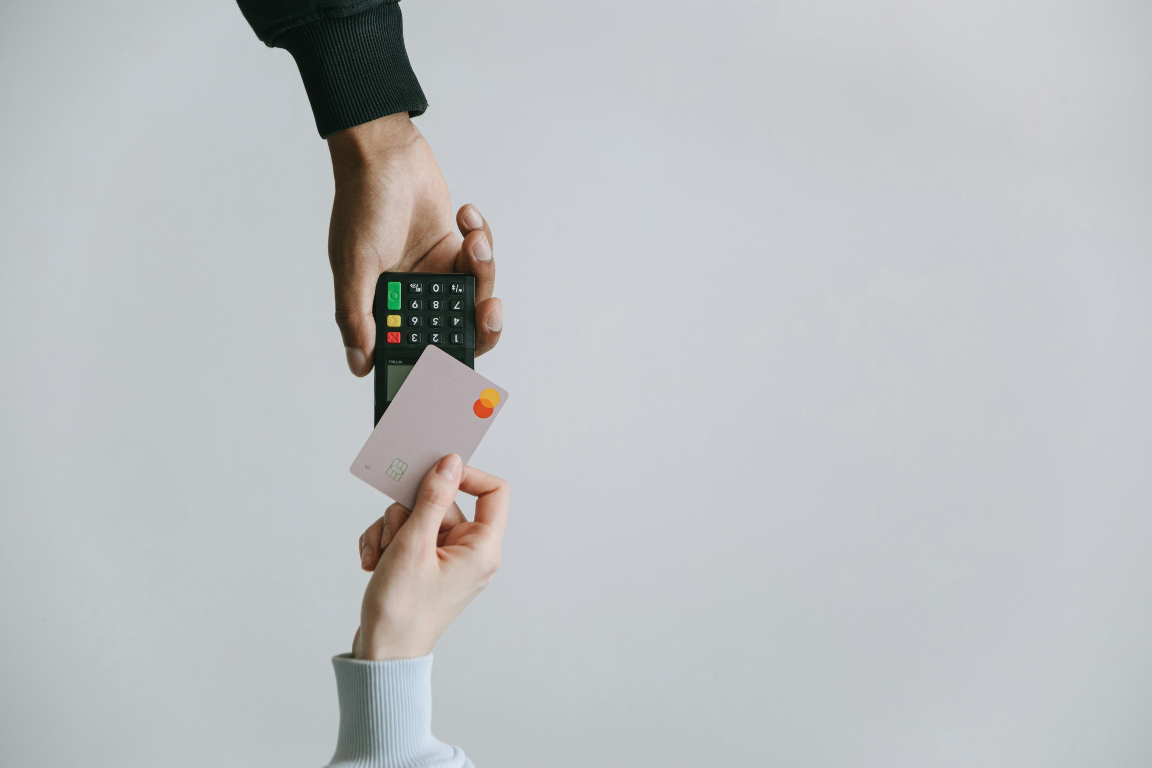 How Does an E-commerce Website Help Your Store Grow in 2025?